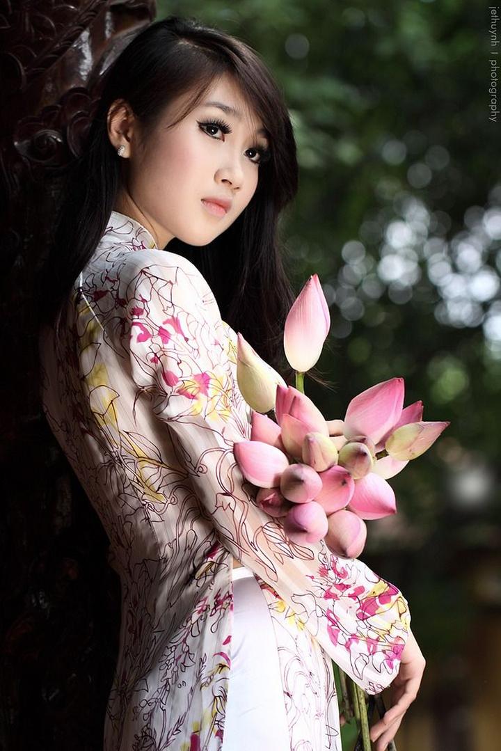Xu hướng Soi 2 app du lịch đang hot: Hotspot Matrix tiết lộ bí quyết video viral