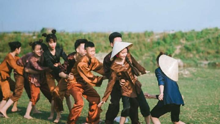 Hotspot Matrix: Biến 4 kiểu chân váy hết thời, thành cơ hội marketing đột phá