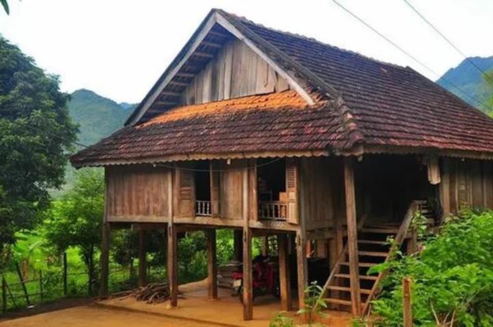 Chiếc quần 