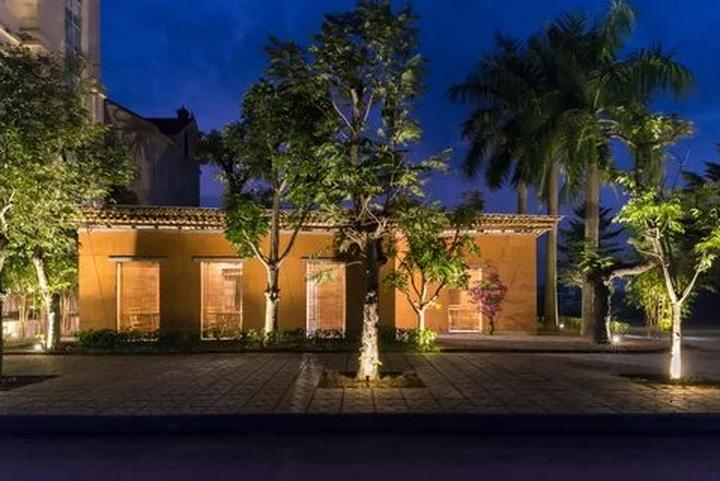 Nội dung: Mùa hè đang đầy vui vẻ với những bức tường nhảy vò đang xu hướng trên mạng